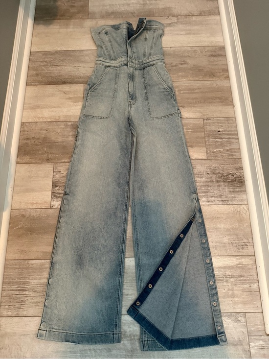 Hudson Jeans Denim - Hudson Jeans Light Blue Snap-Front Wide Leg strapless Overalls! Size 24 NWT!!!